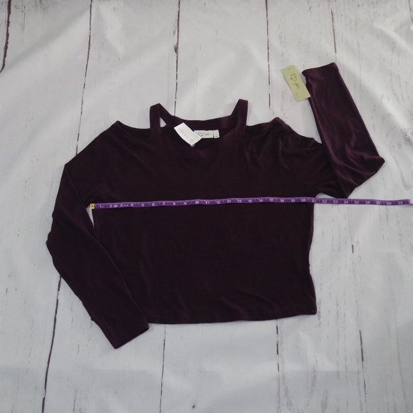 RD STYLE Red Cold Shoulder Long Sleeve Top - Picture 13 of 13